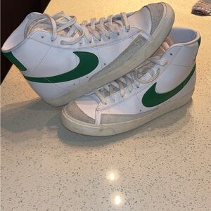 Nike Men’s Blazer 77 // Size 10.5